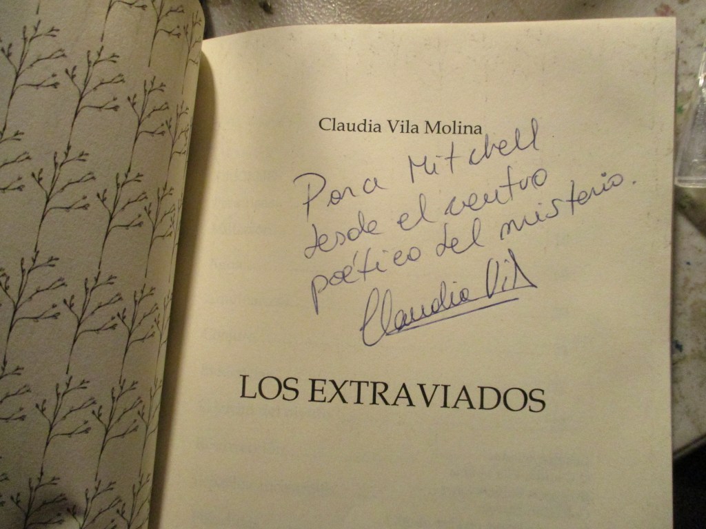 Claudia Vila Molina was born in Viña del Mar, Chile. Professor of language and communication at PUCV. She is a poet and literary critic. 